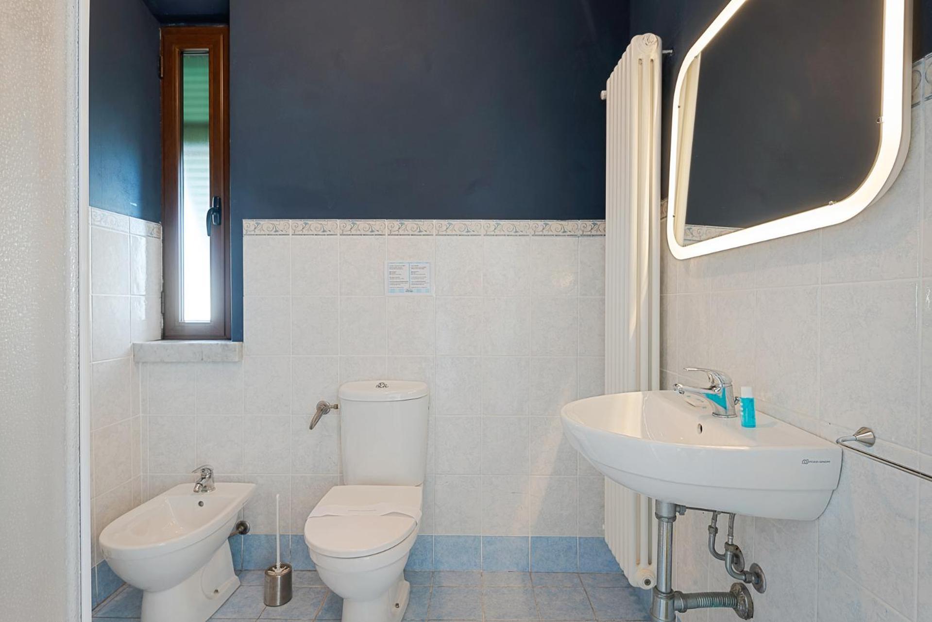 Accogliente Camera Singola Con Balcone A 500 Mt Dal Mare Marina Di Carrara Ngoại thất bức ảnh